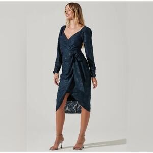 ASTR The Label Terese Metallic Floral Long Sleeve Cocktail Dress NWT Size XS